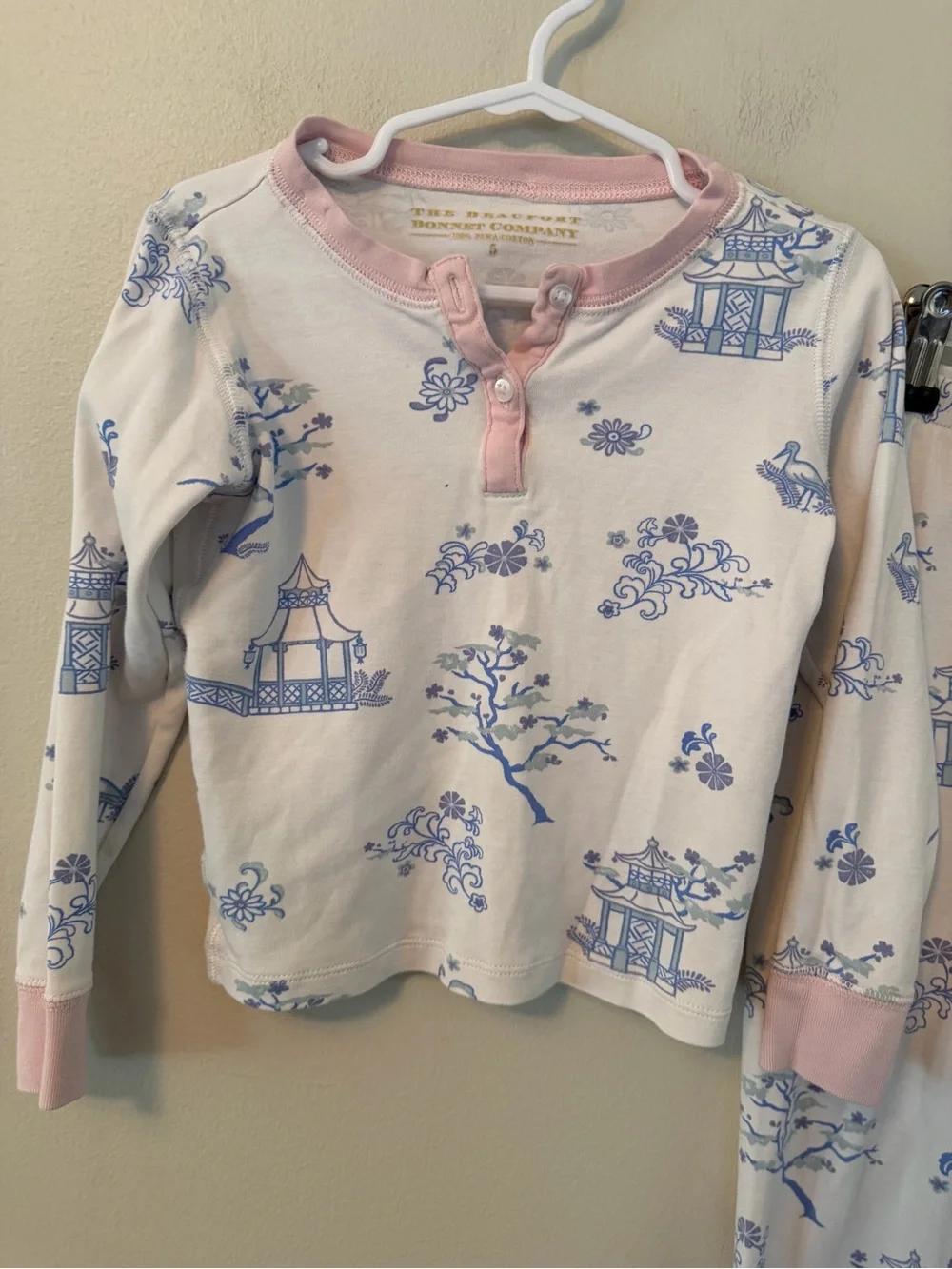 The Beaufort Bonnet Company White & Light Pink Pagoda Print Pajama Set
